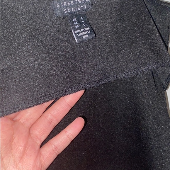 Dynamic cami crop top - Picture 5 of 5